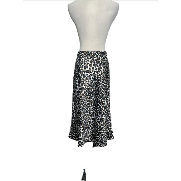 Express animal print midi A Line skirt size XS - Picture 9 of 13